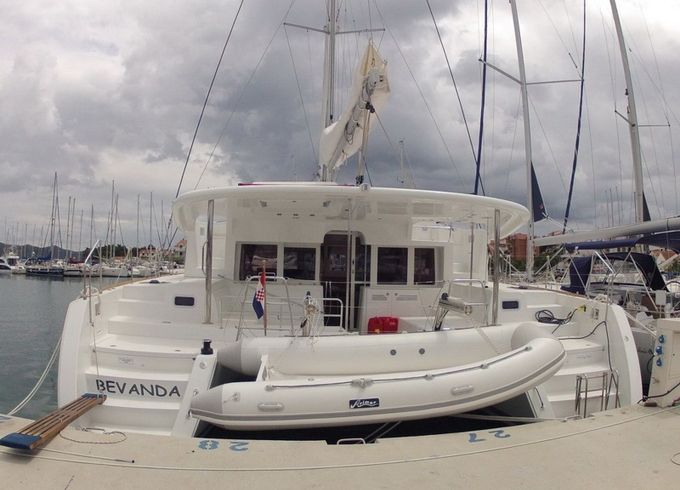 Lagoon 450 F Bevanda