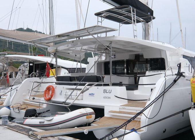 Lagoon 46 Blu