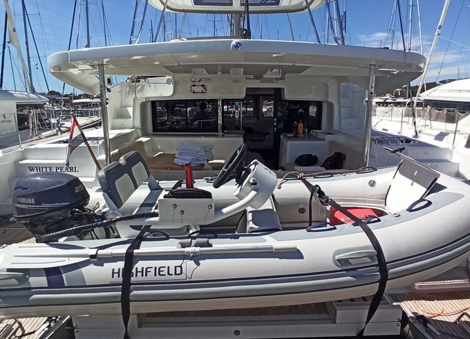 Lagoon 46 White Pearl