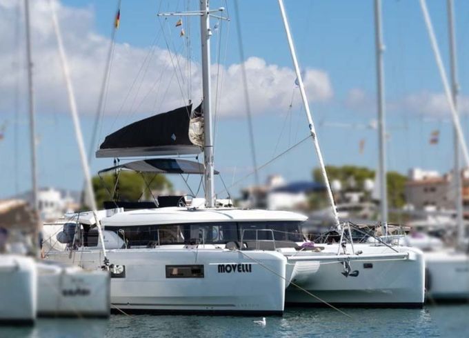 Lagoon 46 Movelli