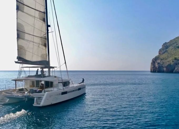 Lagoon 52 F Idhra 3