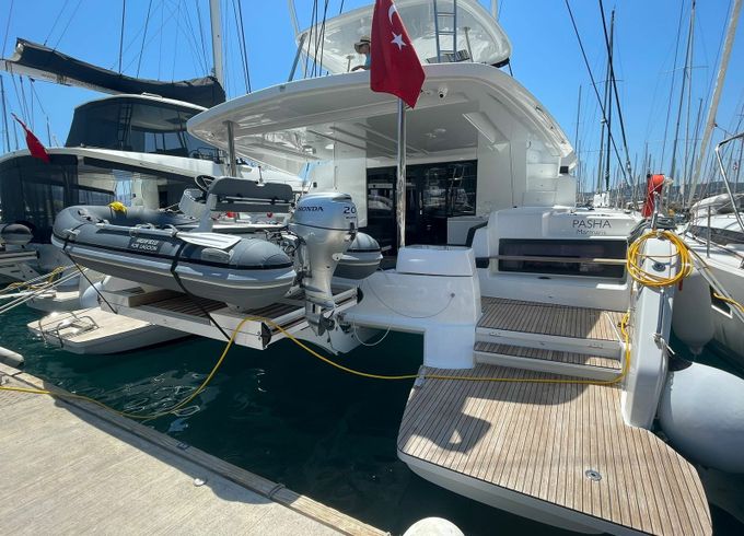 Lagoon 51 Pasha