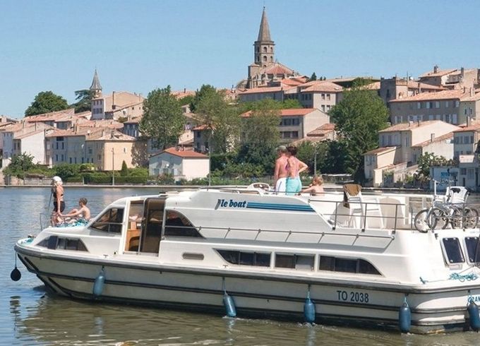 Le Boat Grand Classique Budget 9