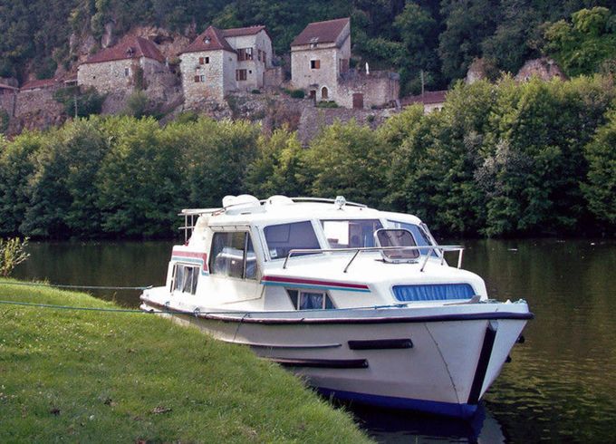 Le Boat Corvette A Budget 13