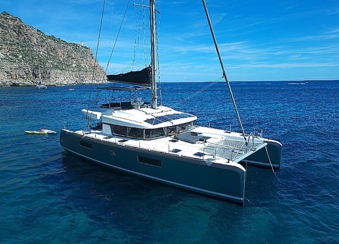 Lagoon 52 F Goa 10