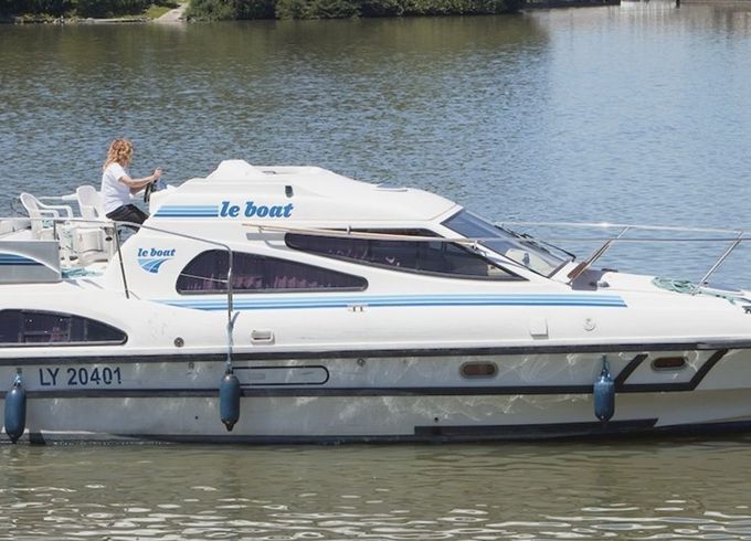 Le Boat Consul Budget 7