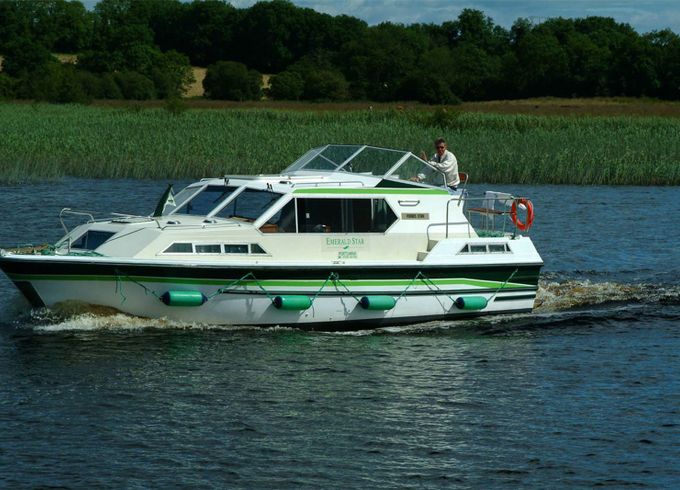 Le Boat Lake Star Budget 1