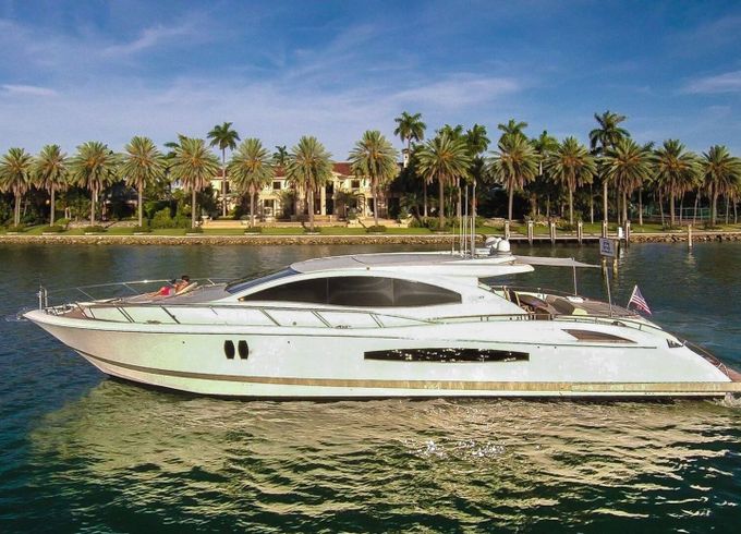 Lazzara 75 Carpe Diem