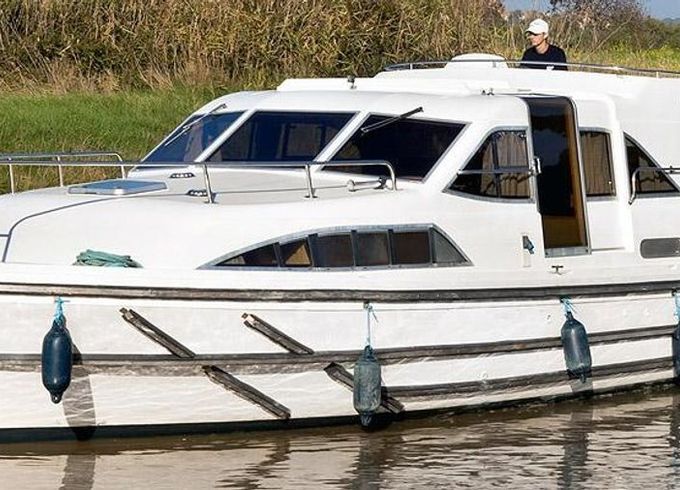 Le Boat Classique Star Budget 9