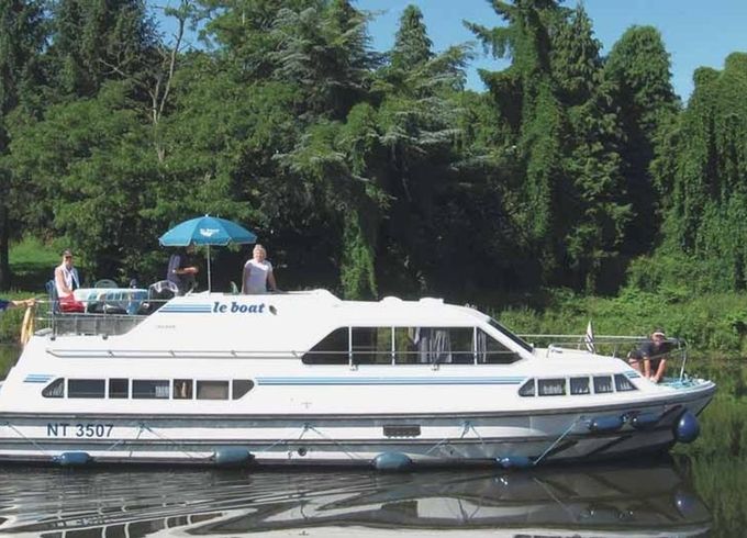 Le Boat Crusader Budget 35