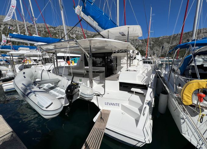 Leopard 40 Sunsail 20
