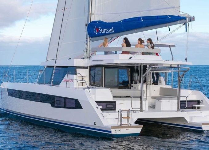 Leopard 42 Sunsail 22