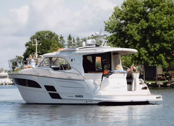 Marex 330 Ladam