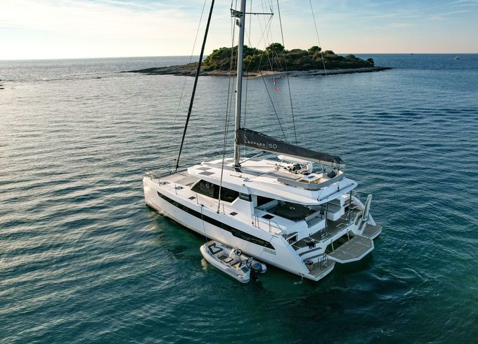 Leopard 50 Solaia