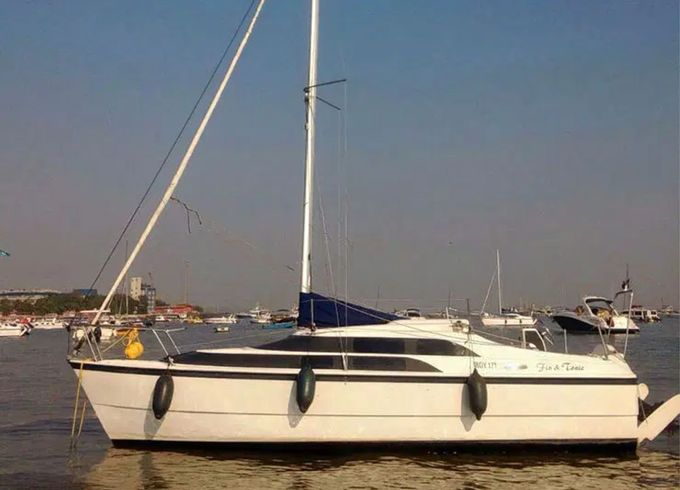 MacGregor 26S Fin and Tonic