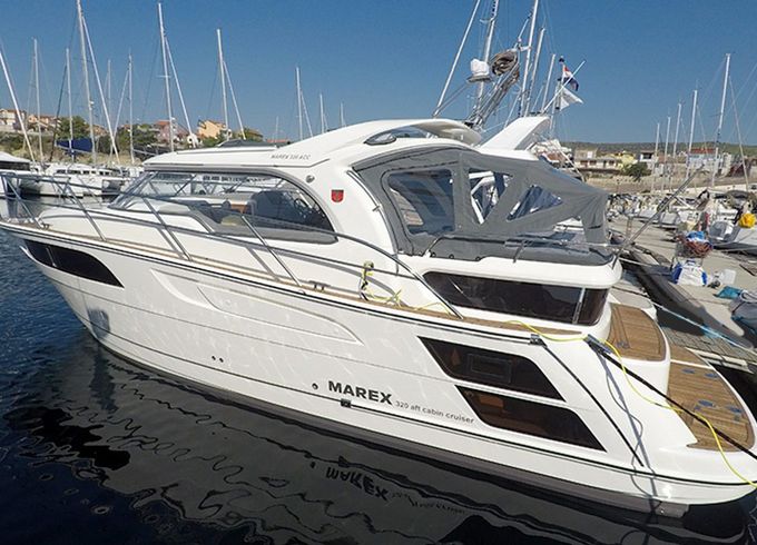 Marex 320 Morski konjic