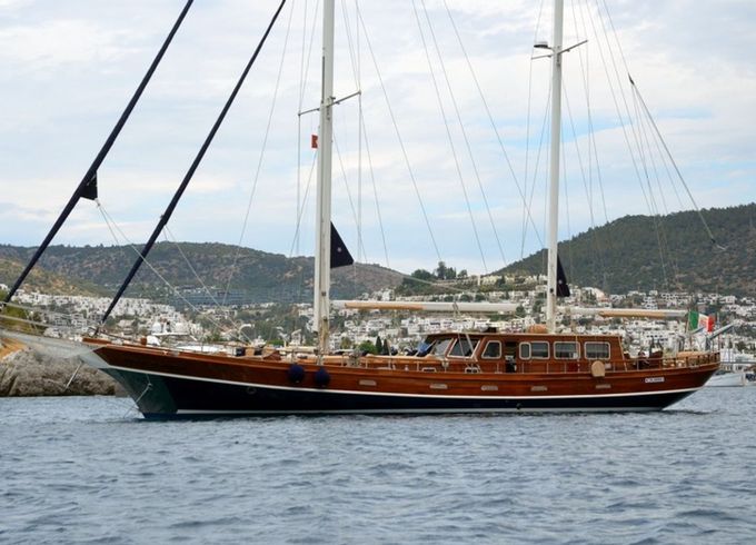 Motor Sailer 75 Mar & Mar