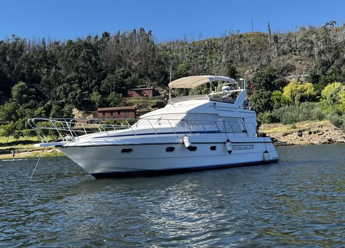 Neptunus 138 Sedan Fly Polarys