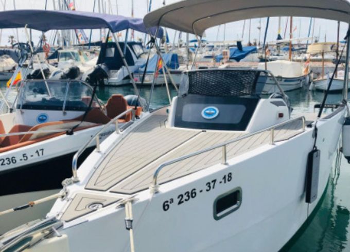 Nuva Yachts 6 M