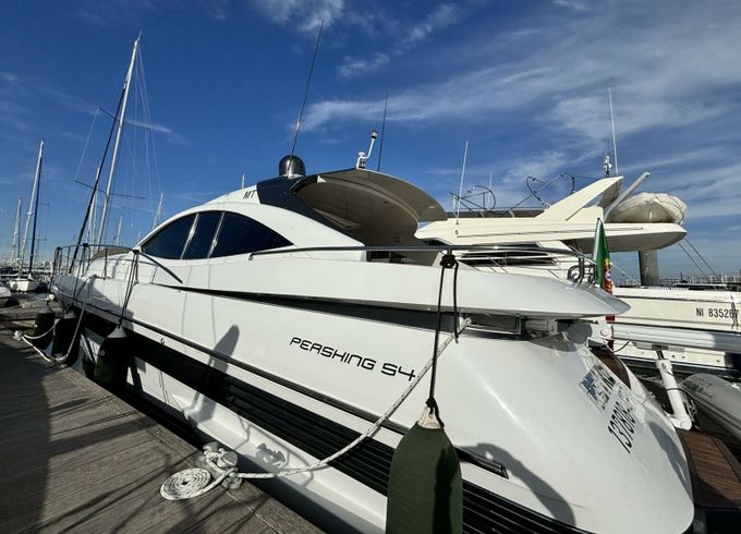 Pershing 54 Reyko