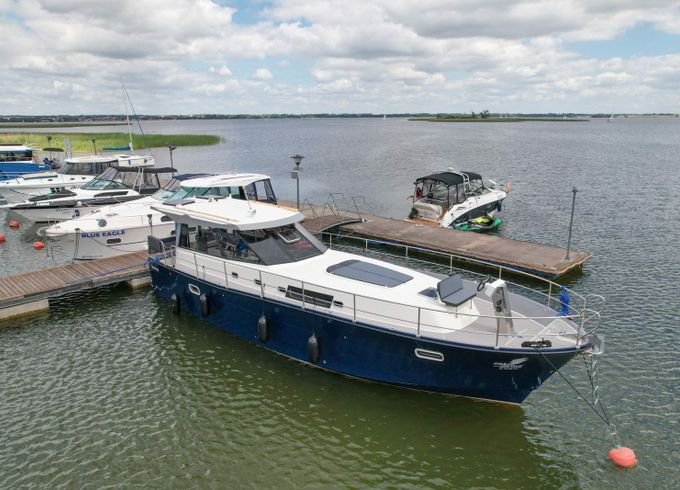 Nautica 1300 Royal