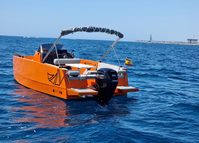 Nuva Yachts M6 Aventura