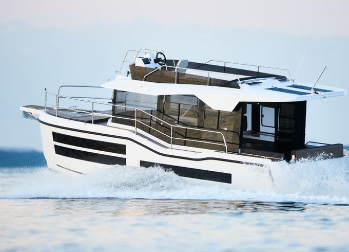 Northman 1050 Trawler Elegant Freedom
