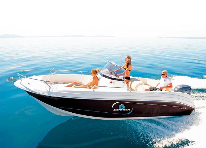 Pacific Craft 625 Crux