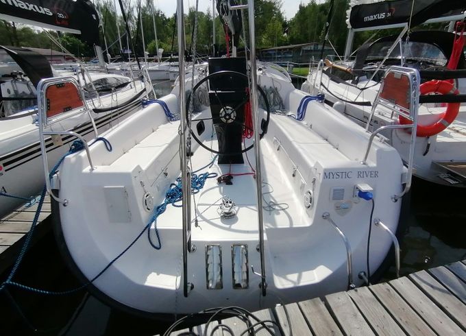 Northman Maxus 33.1 Mystic River