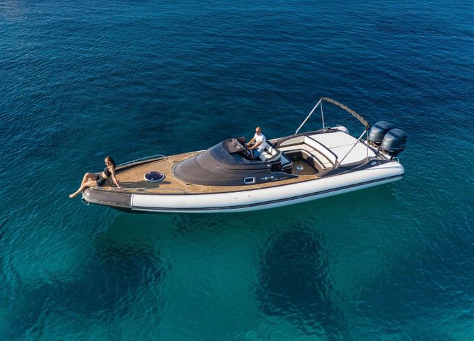 Nuova Jolly Prince 35 Sport Cabin