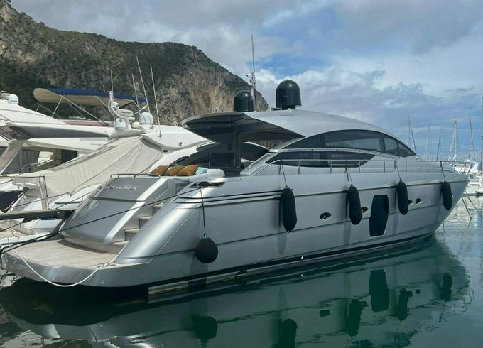 Pershing 64 Summer Time