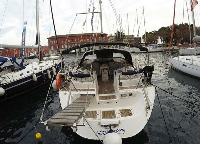 Ocean Star 51.2 Ladra di Vento