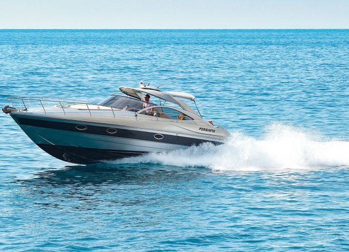 Pershing 37 Mavi