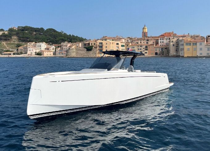 Pardo 38 Blue Moon