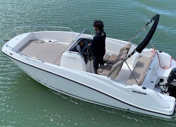 Quicksilver 555 Open Quick 2