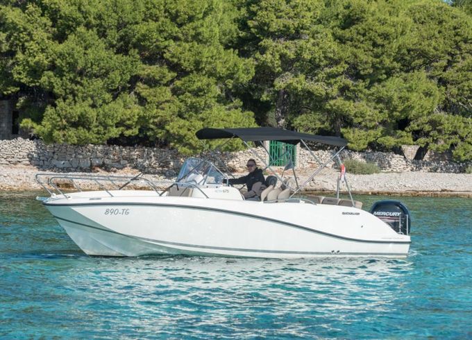 Quicksilver 675 Open