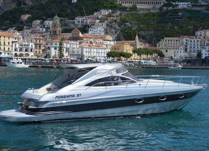 Pershing 37 Allure