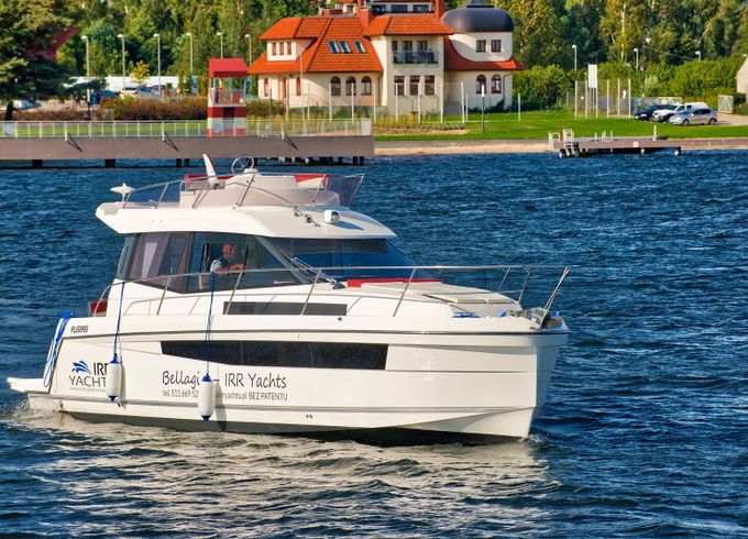 Platinum 989 Flybridge Bellagio