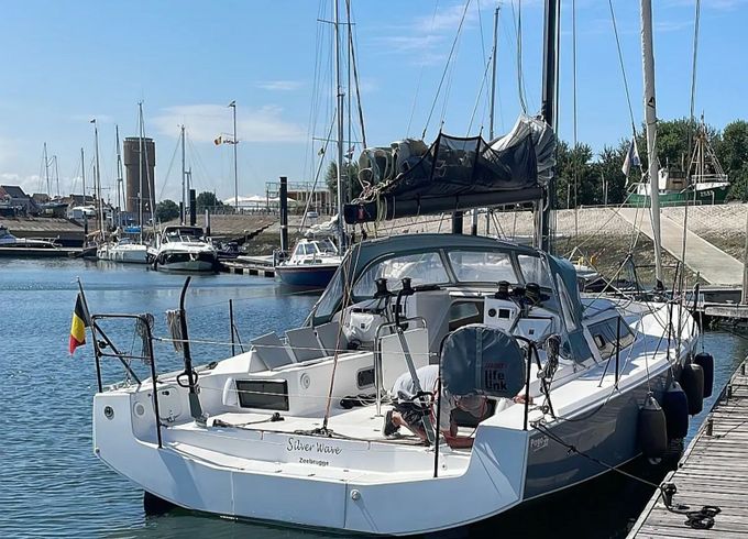 Pogo 36 Silver Wave