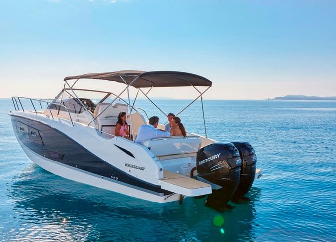 Quicksilver 875 Sundeck 22