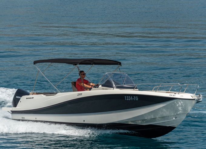 Quicksilver 755 Active Open