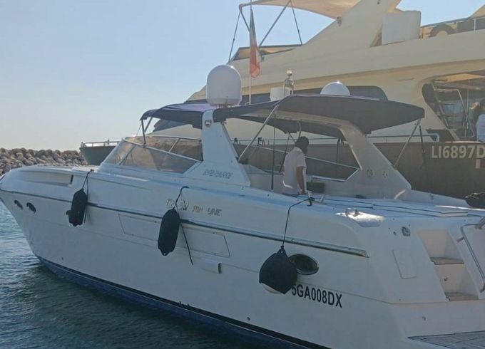 Rizzardi 53 Princess Blue