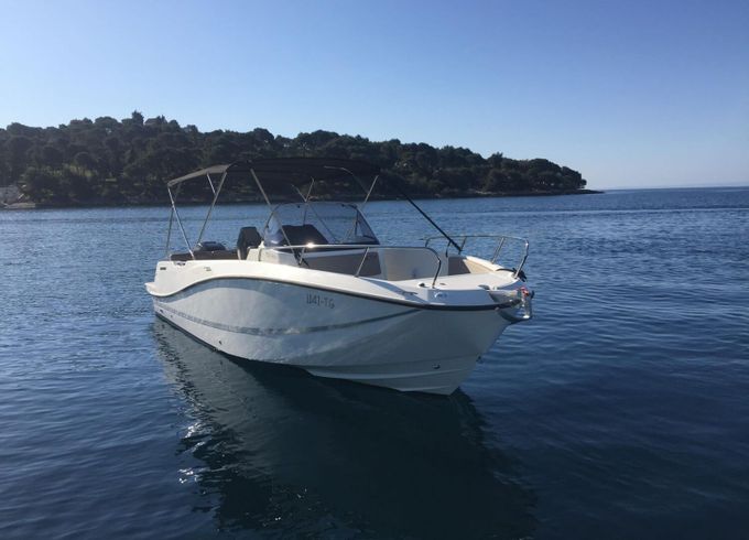 Quicksilver 755 Open