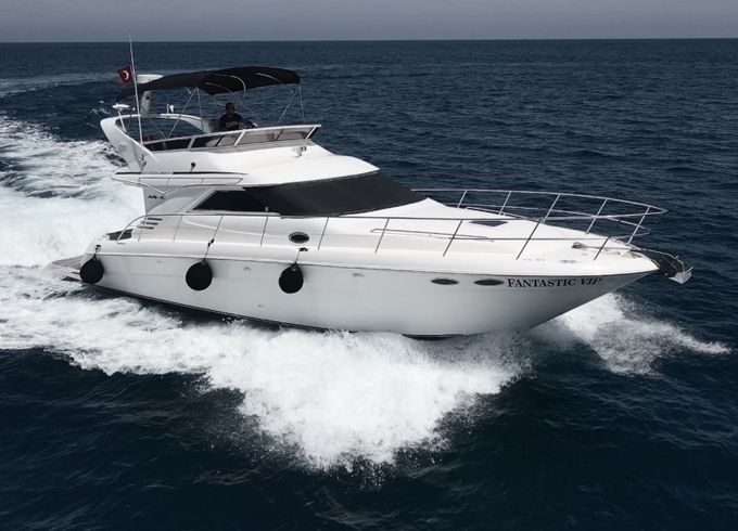 Sea Ray Sedane Bridge 400 Fantastic VIP