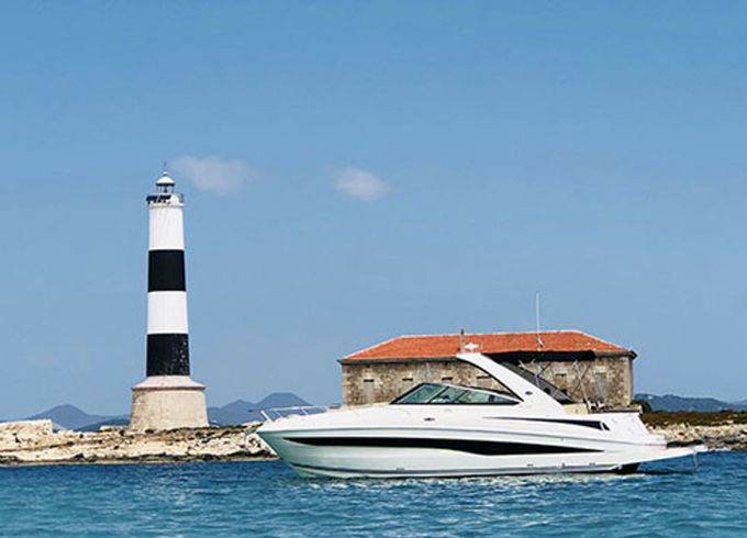 Sea Ray 370 XSTC