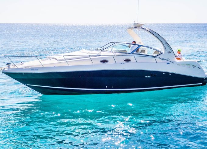 Sea Ray 375 Escape