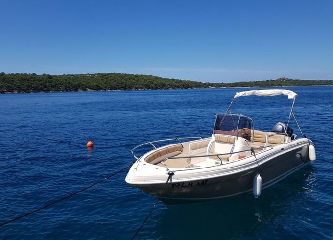 Ranieri 22 Voyager