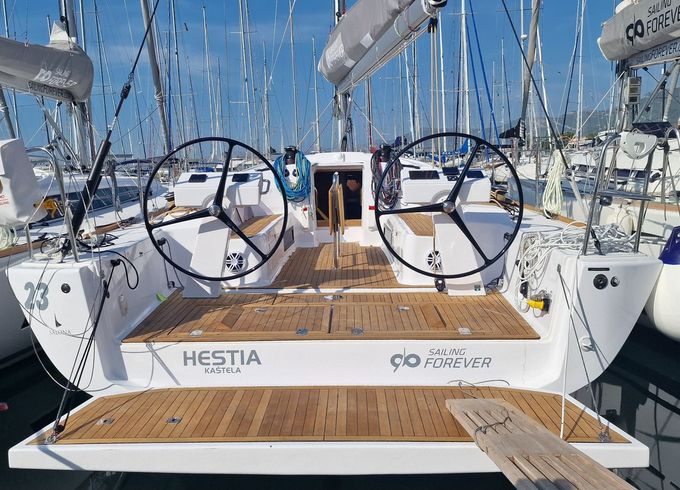 Salona 46 Hestia