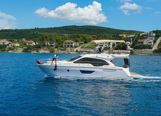Sessa Fly 47 Stardust