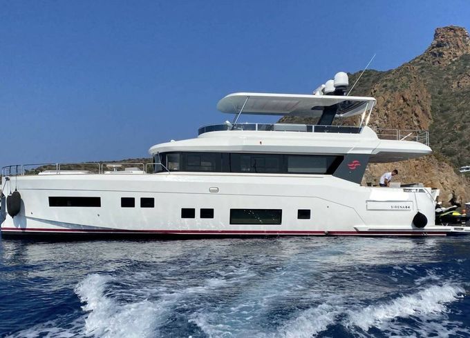 Sirena Yachts 64 Gente Distratta 3